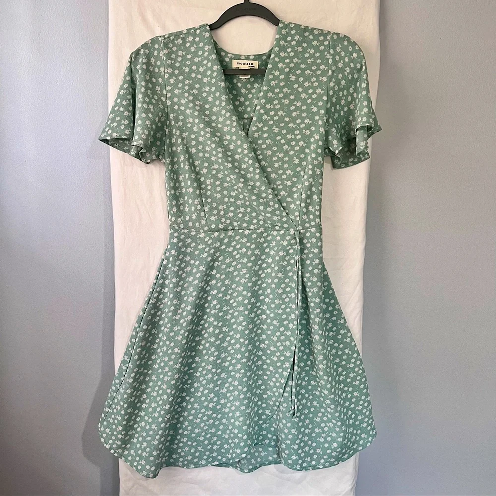 Monteau Casual Green Floral Print Front Tie Sundress in Women’s Size Medium - Picture 1 of 5